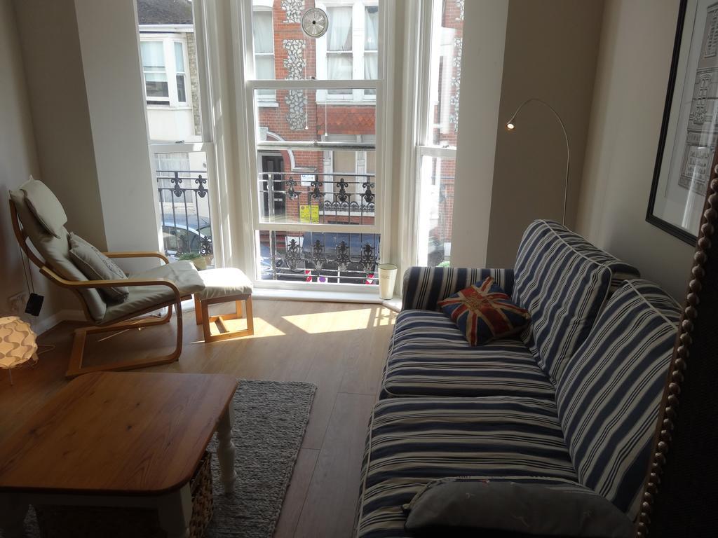 Burlington Beach Apartments Brighton Værelse billede